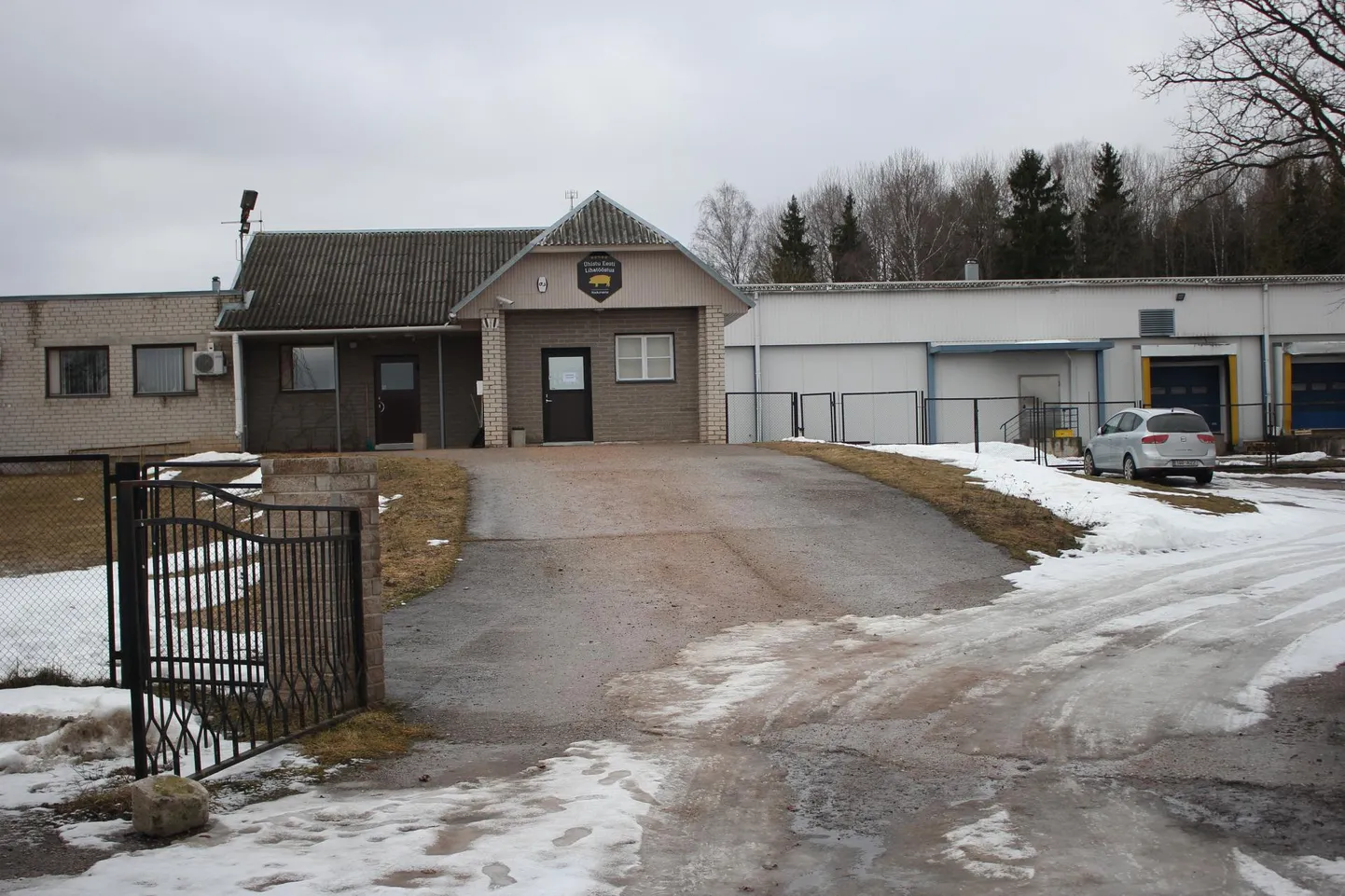 Eile keskpäeval valitses lihatööstuse ümbruses vaikus.