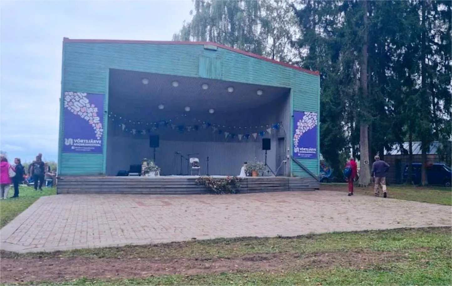 Ulge laululava.