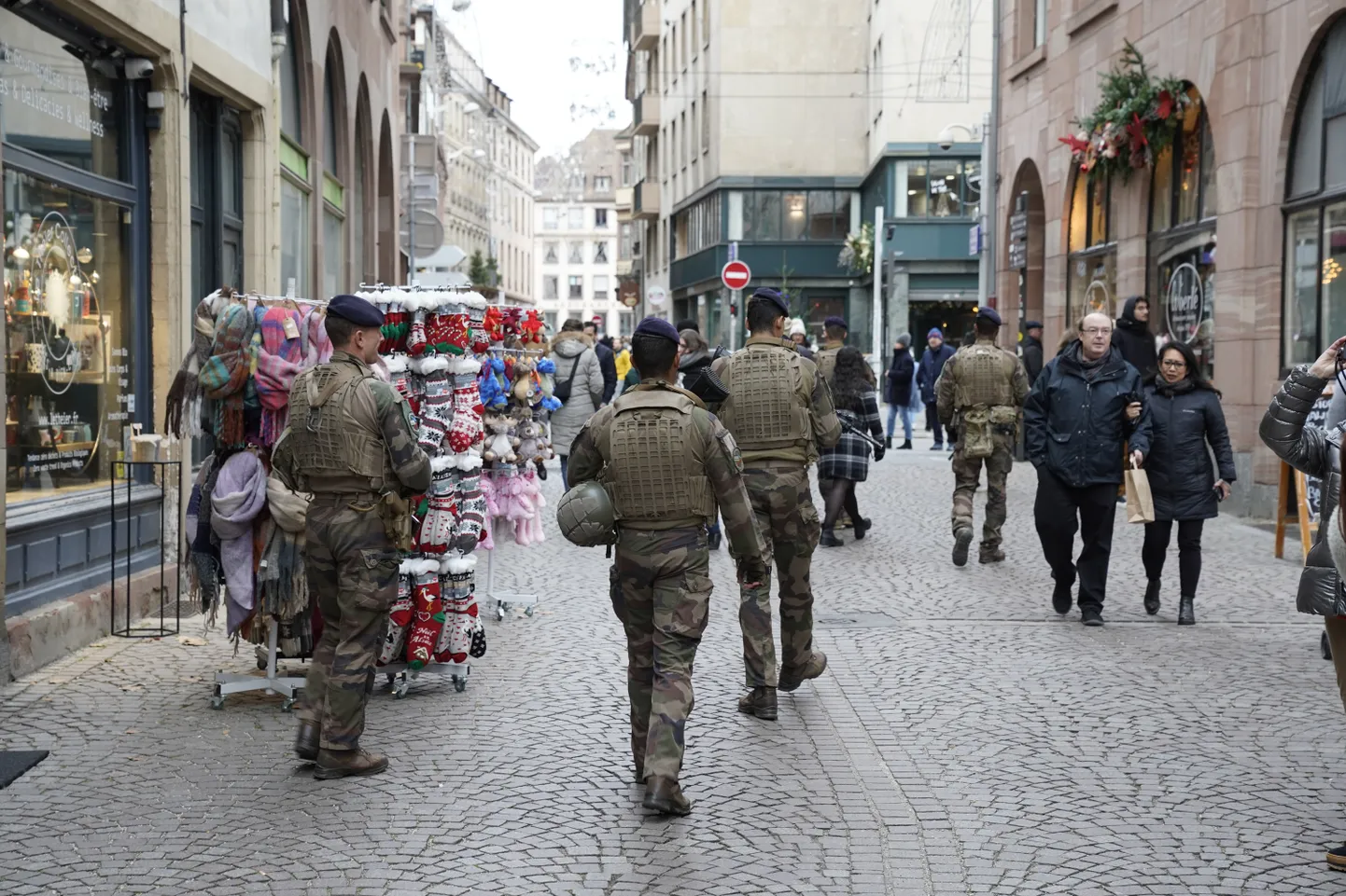 Полиция в Страсбурге.