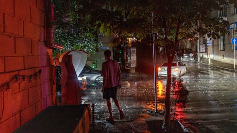 Widespread power outages cripple Georgia's transport and daily life