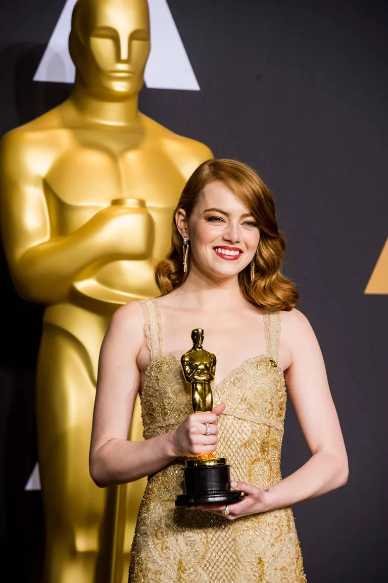 Emma Stone 2017. aasta naispeaosatäitja Oscariga