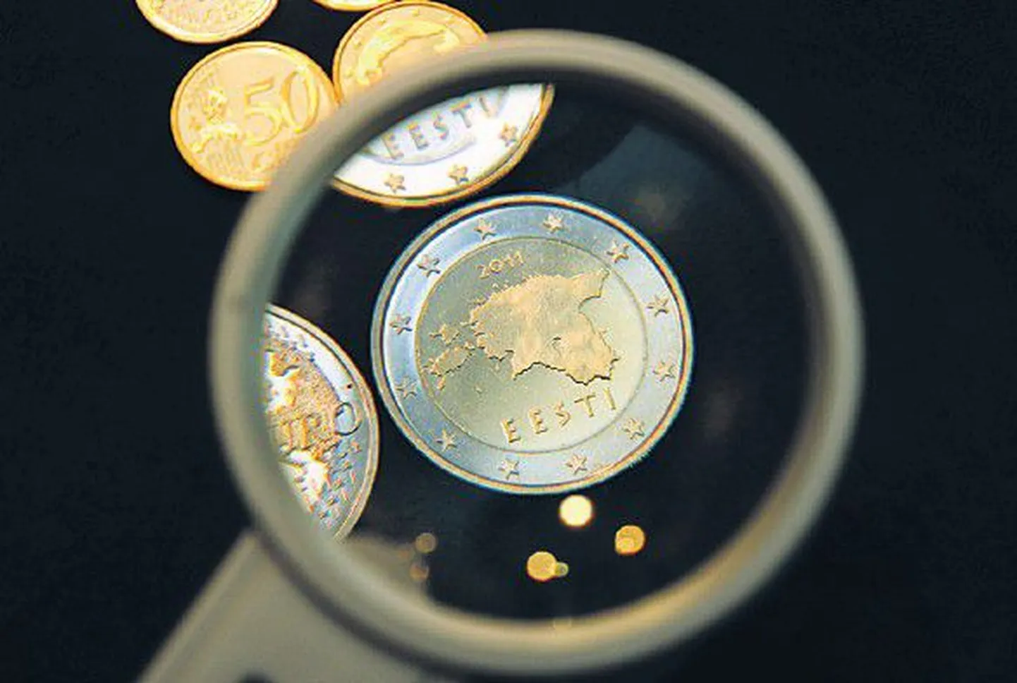 Эстонские евромонеты будут недействительны в качестве платежного средства до наступления нового 2011 года.