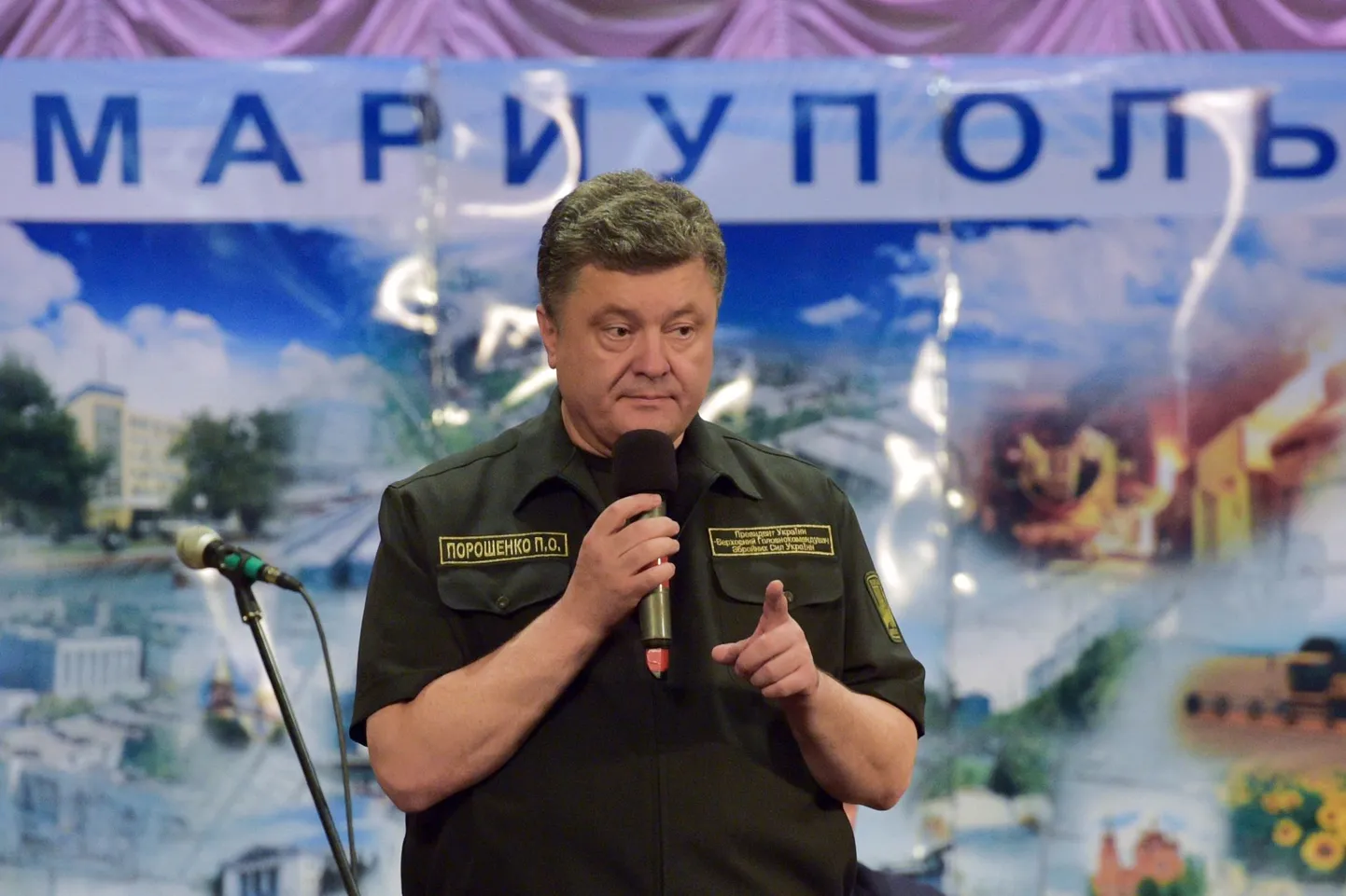 Ukraina president Petro Porošenko Mariupolis 8. septembril.