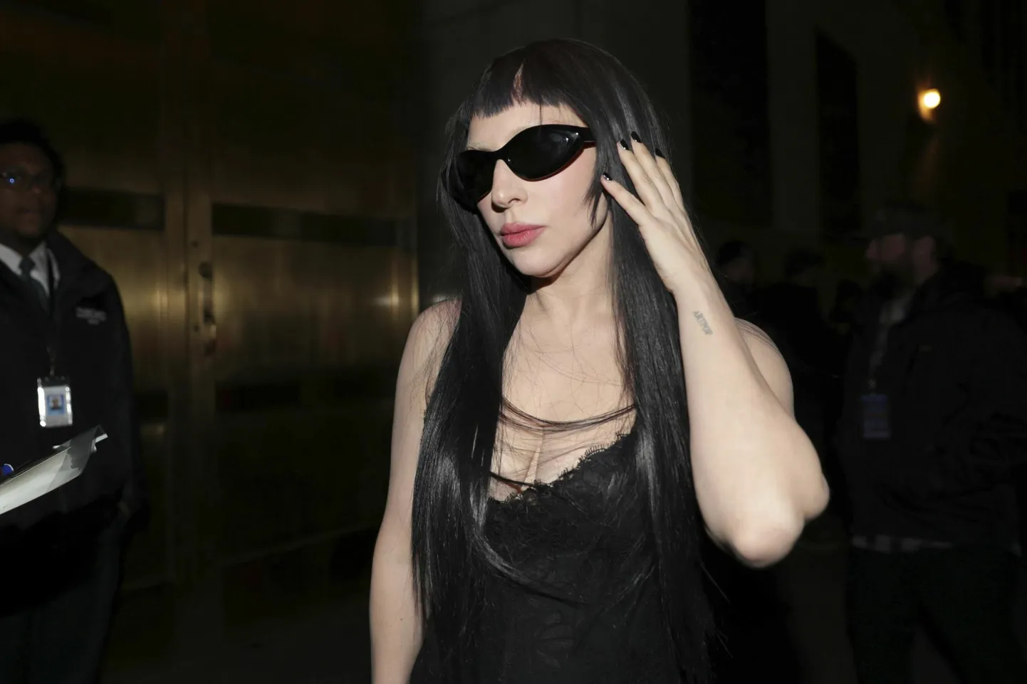 Mitmel rindel möllav Lady Gaga on suurepärases vormis.