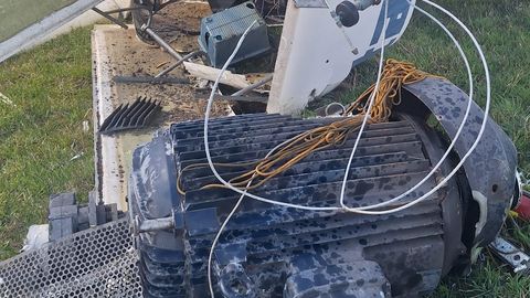 Melnis ar ekspertiem izvērtēs situāciju Priekulē pēc turbīnas nogāšanās