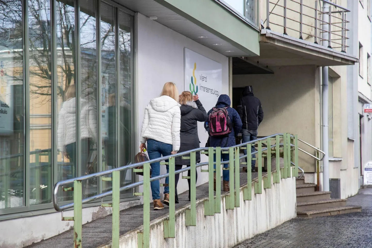 Linnaraamatukogus on laupäeval avatud vaimse tervise kohvik.
