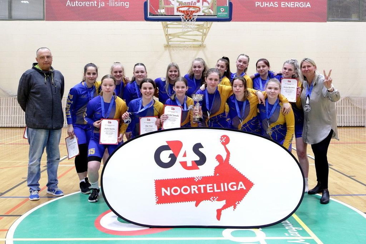 Pärnu spordikooli naiskond võitis neidude U19 vanuseklassi korvpalli Eesti meistrivõistlustel hõbemedali.