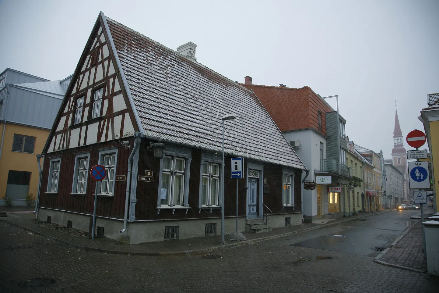 Linnakodaniku maja.