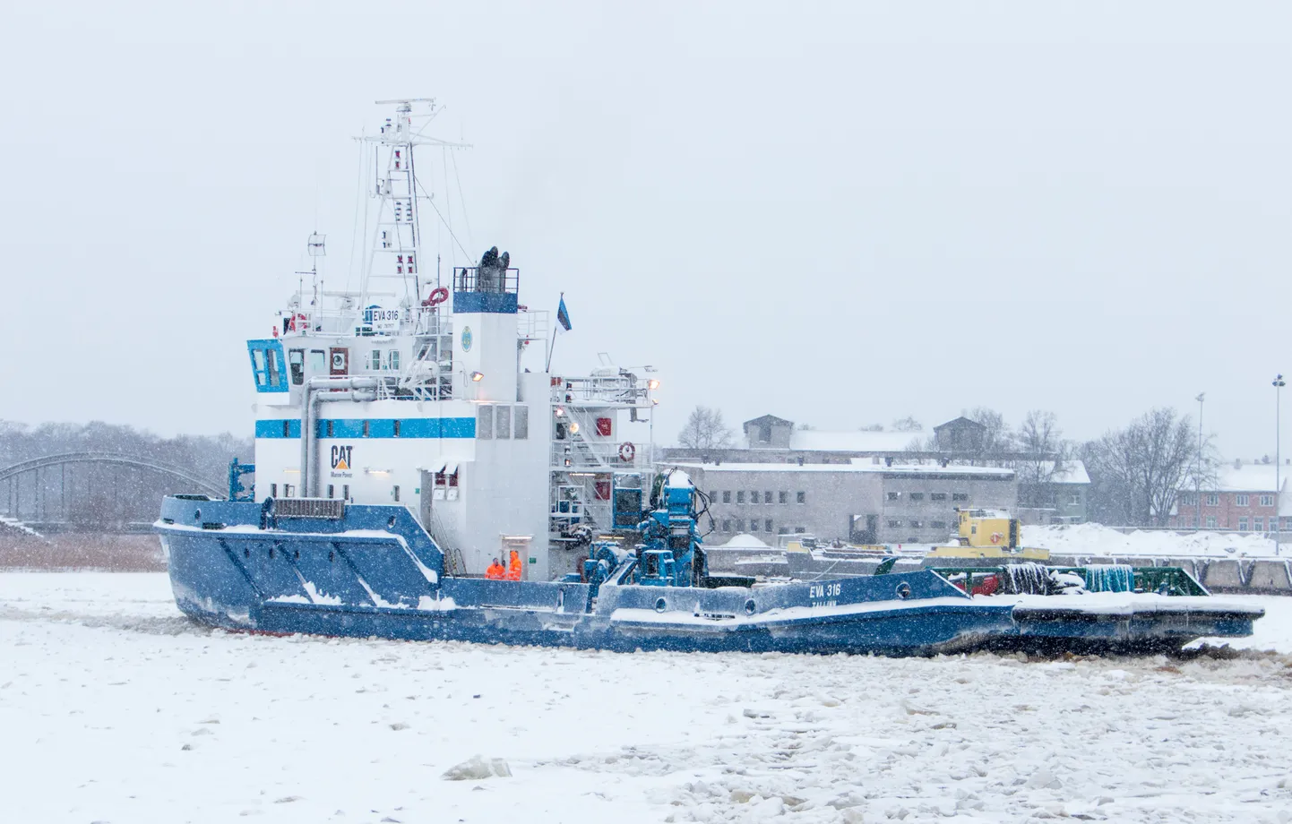 Jäämurdja EVA-316 Pärnu sadamas.