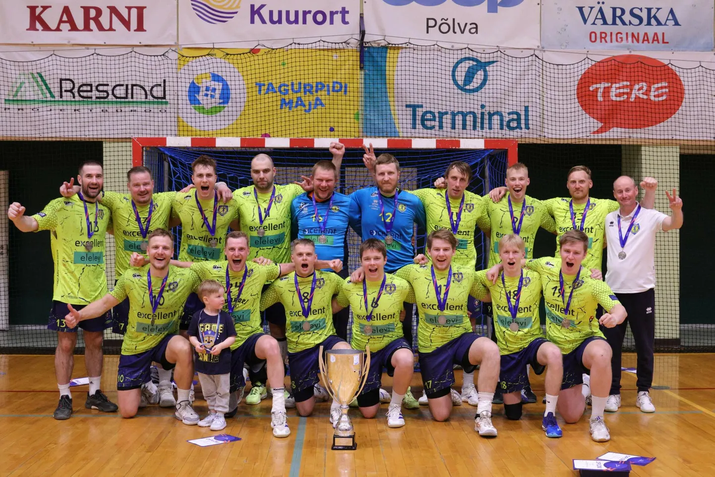 Viljandi HC võttis Eesti käsipallimeistrivõistlustelt hõbeda.