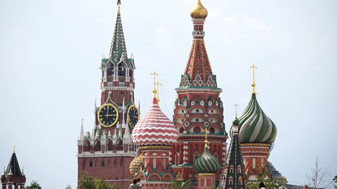 EESRIIE LANGEB ⟩ Kreml karmistab veelgi välismõju seadust, kõike saab keelata