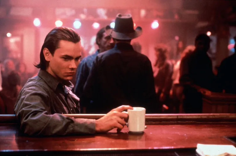 THE THING CALLED LOVE PARAMOUNT PICTURES RIVER PHOENIX Date: 1993