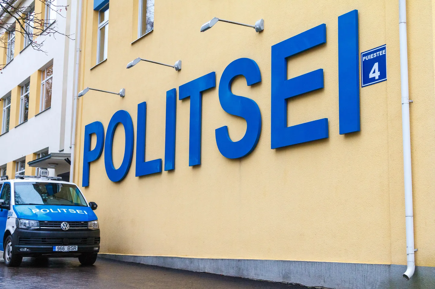 Politsei.