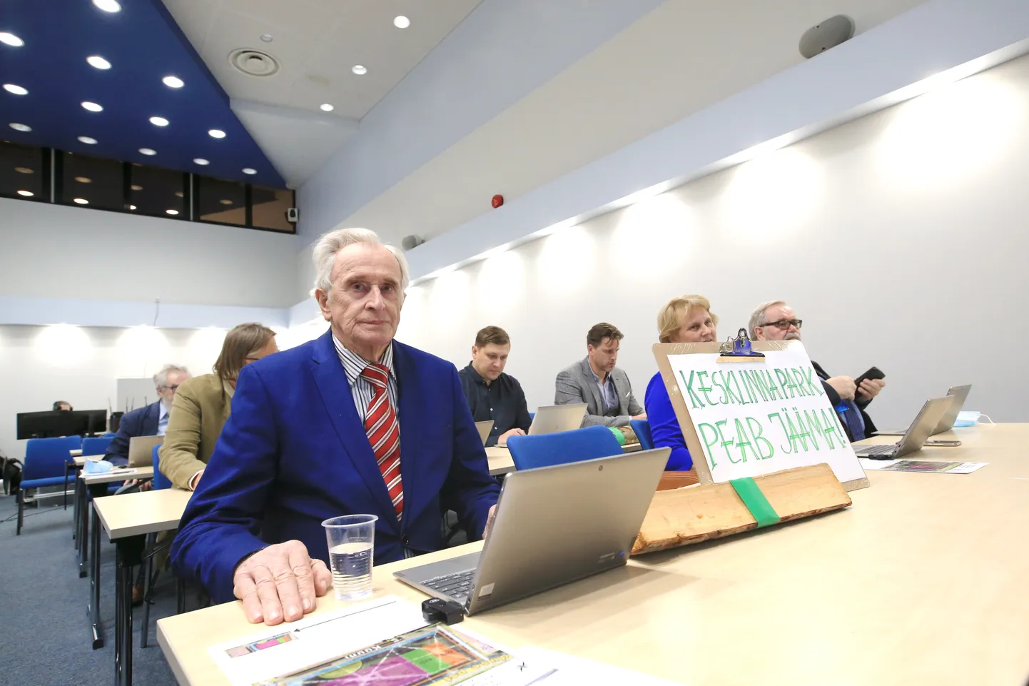 Nikolai Põdramägi pidas neljapäeval Tartu linnavolikogus kõne, mis esitas sõda õigustavaid seisukohti.