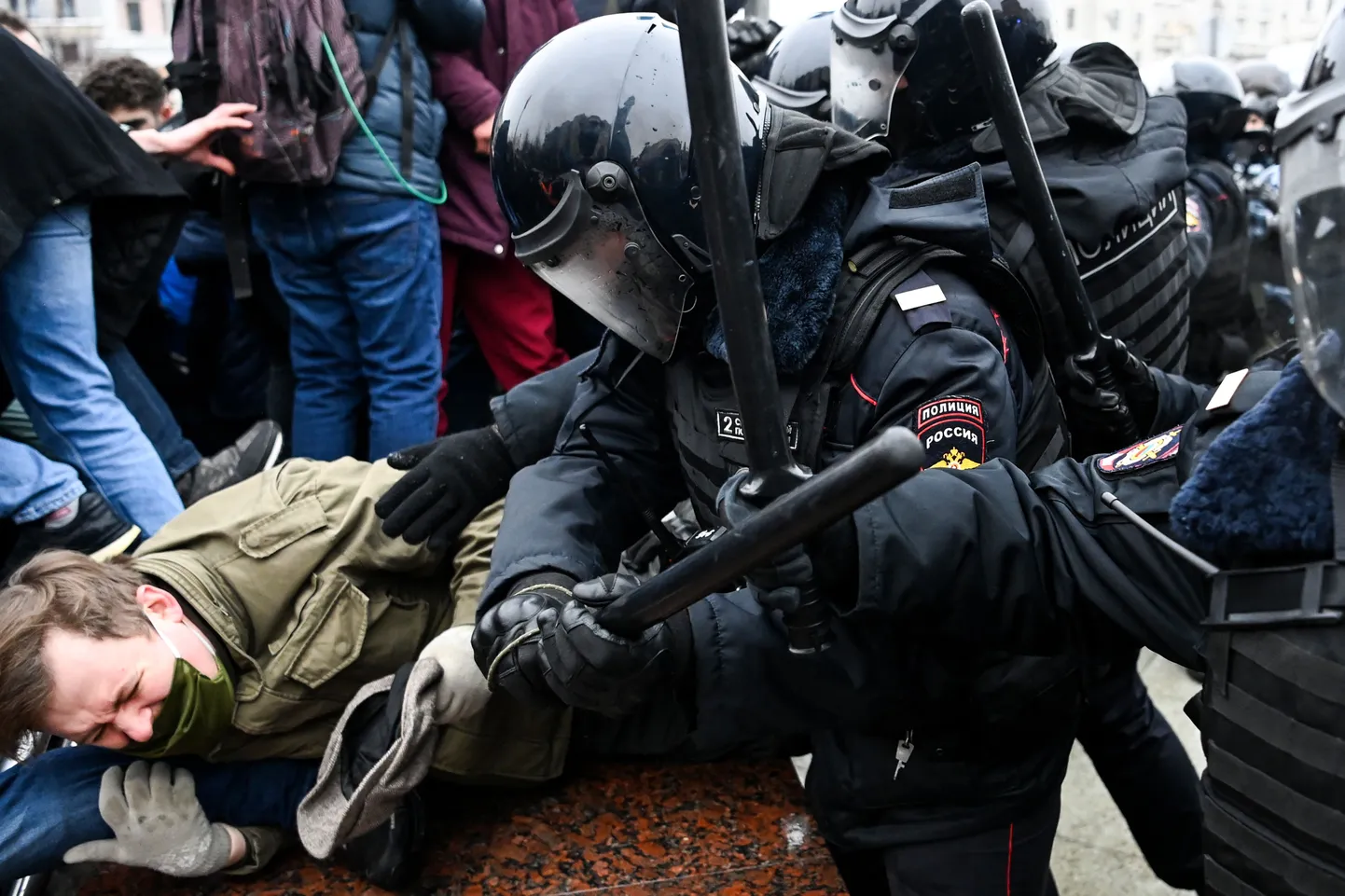Протест в поддержку Алексея Навального в центре Москвы