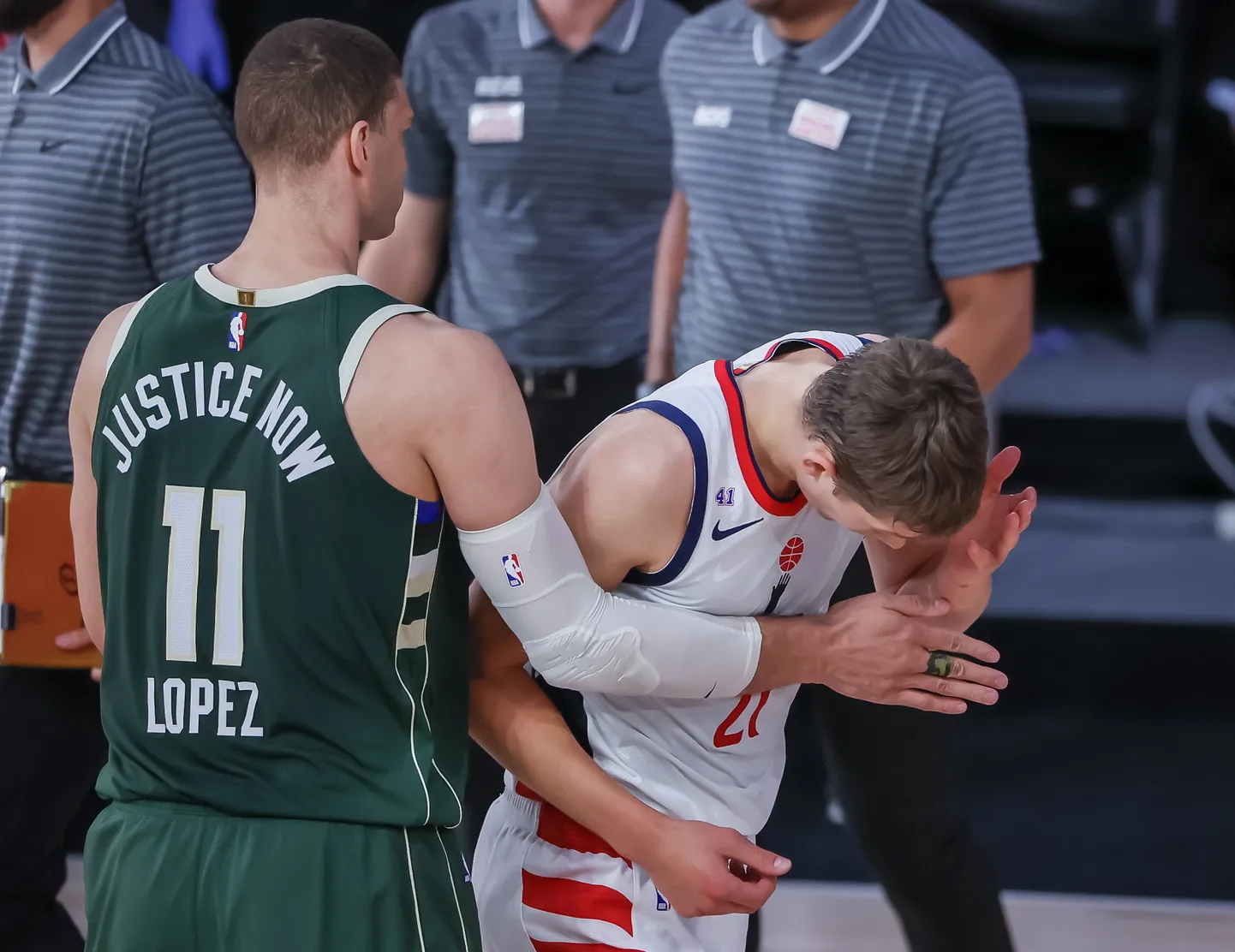 Obaduse näkku saanud Moritz Wagner.