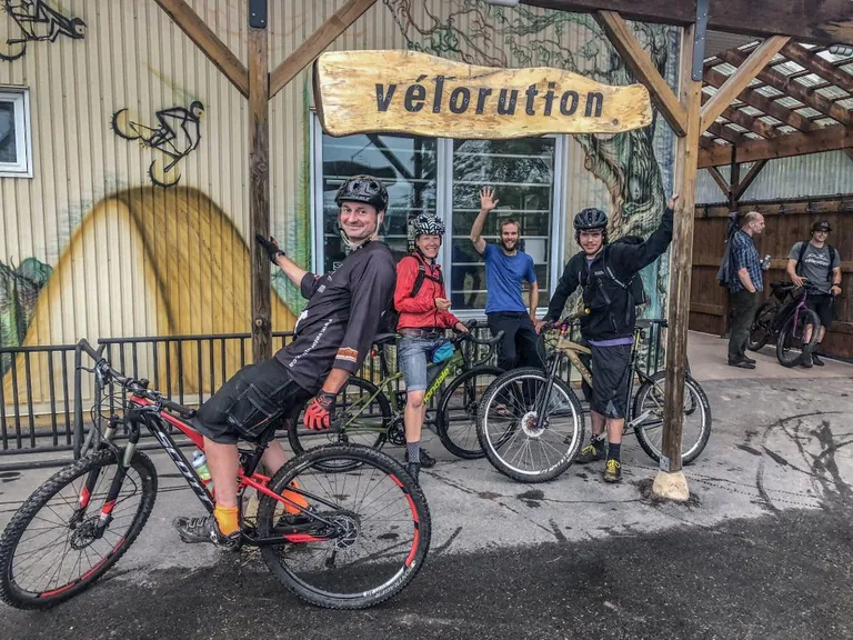 Velorution rattapoe pidu