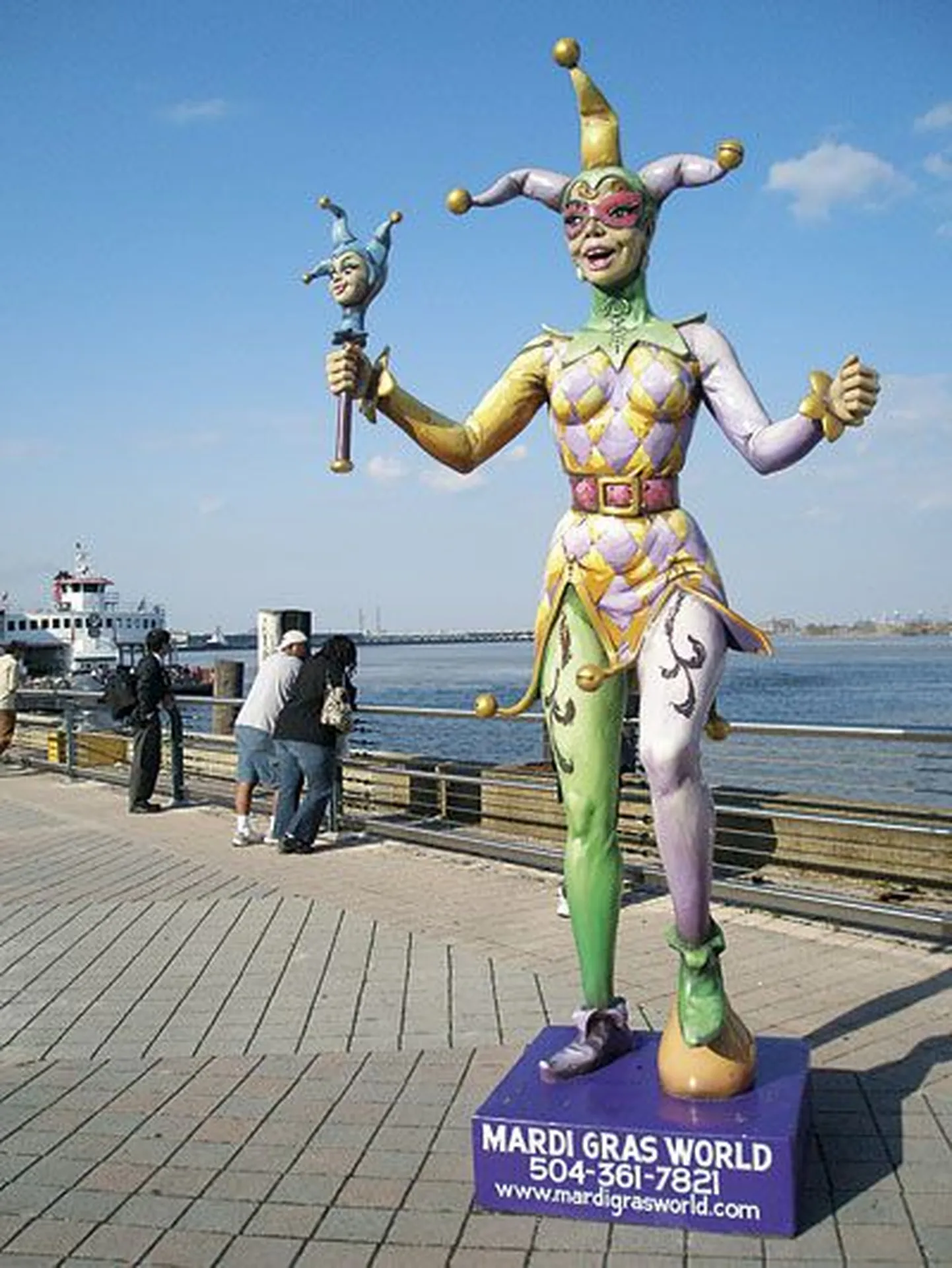 Mardi Gras' maskott Mississippi jõge valvamas.