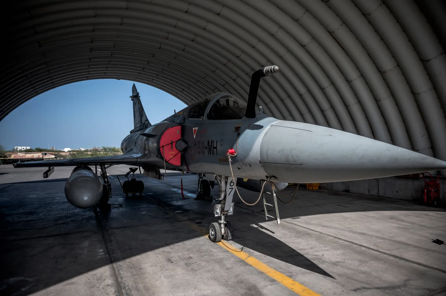 Mirage 2000.