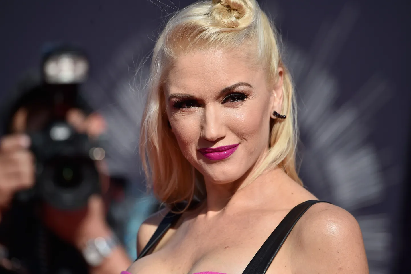 INGLEWOOD, CA - AUGUST 24: Recording artist Gwen Stefani attends the 2014 MTV Video Music Awards at The Forum on August 24, 2014 in Inglewood, California.   Frazer Harrison/Getty Images/AFP
== FOR NEWSPAPERS, INTERNET, TELCOS & TELEVISION USE ONLY ==