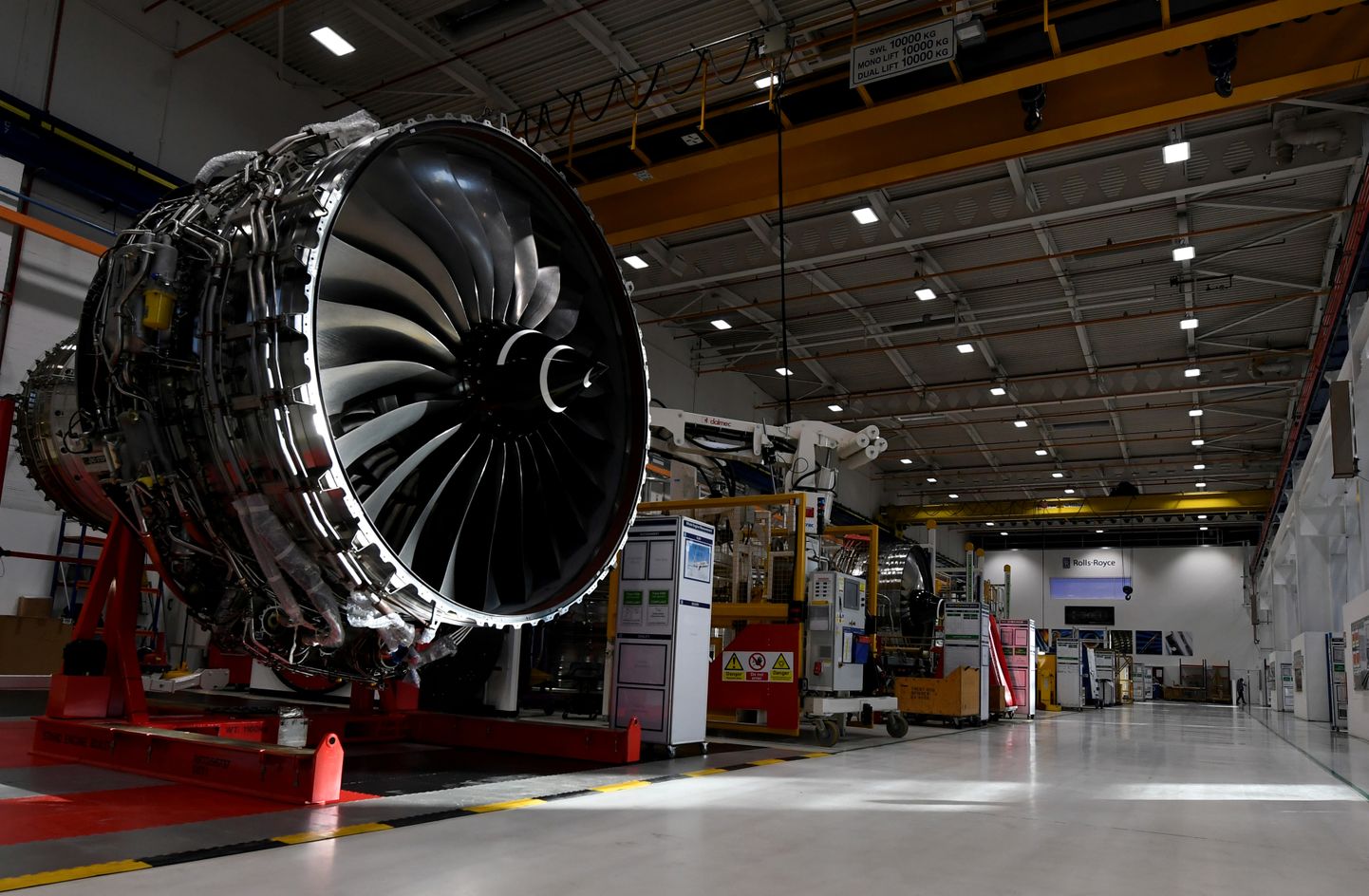 FILE PHOTO: Rolls-Royce Trent XWB mootor.