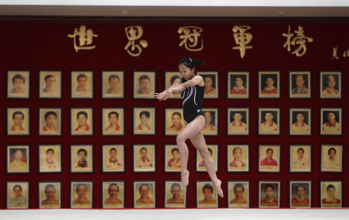 Hiina iluvõimleja treeningul