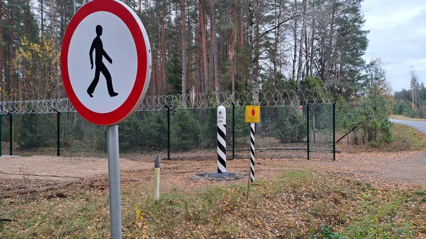 Teelõigul läbi Venemaa võib liikuda ainult sõiduautoga ja peatumata. FOTO: Arved Breidaks