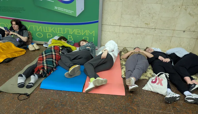 Многие жители Киева были вынуждены ночевать в метро