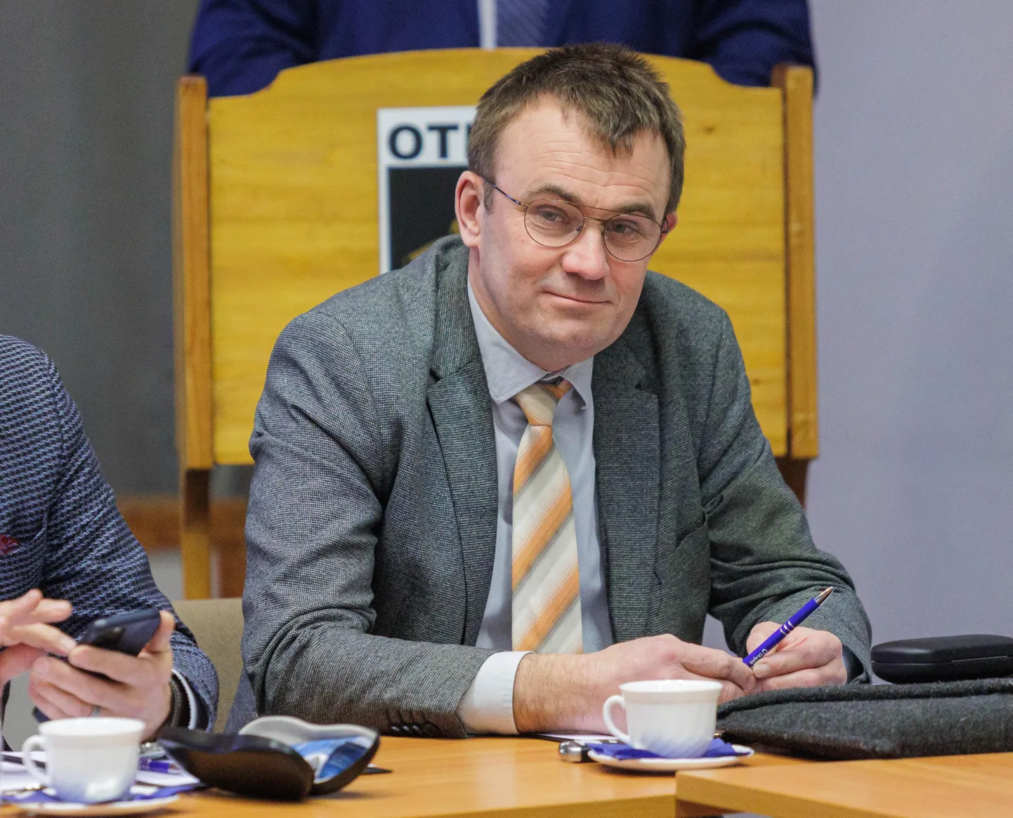 Peeter Kangur määras toetust enda juhitavale seltsile, ilma et oleks end otsuse juures taandanud.