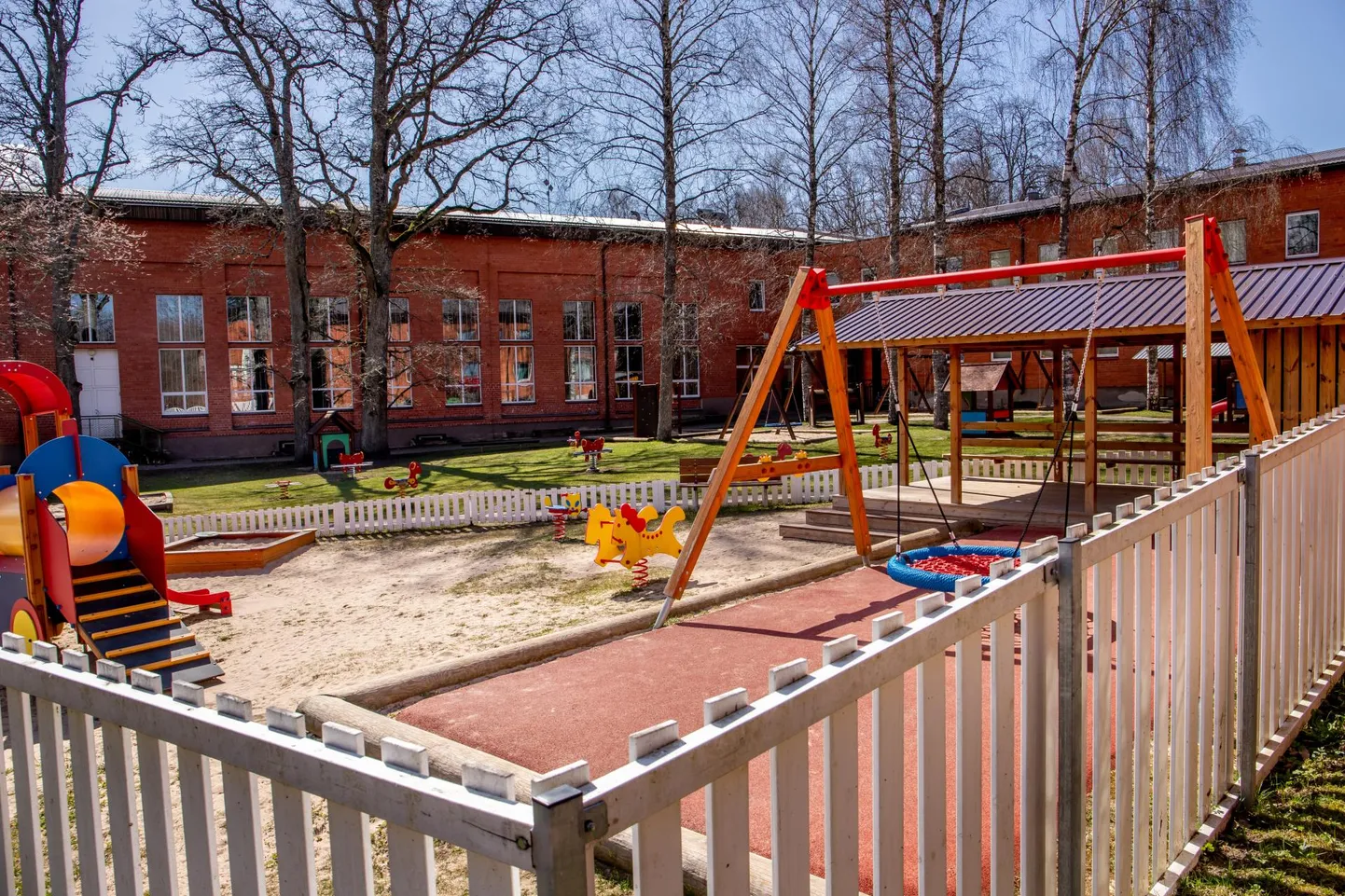 Igal aastal on Uulu piirkonnas mõni laps, kes jääb munitsipaallasteaia koha ootele.
