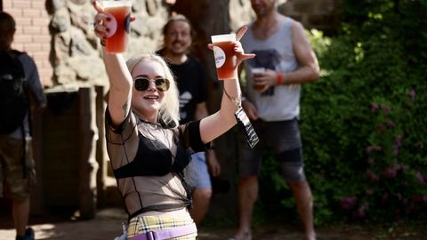 SUUR GALERII ⟩ Sama hubane kui mullu: Käbliku õllefestival meelitas kohale tõelised elunautlejad