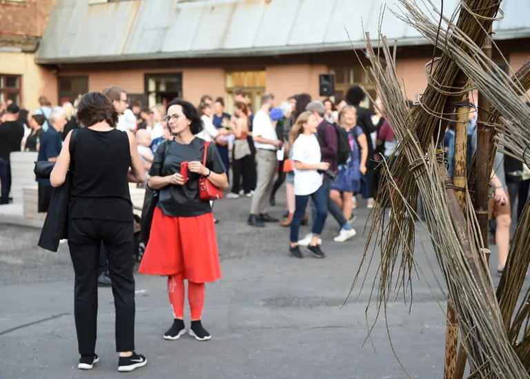 13. Baltijas triennāles " Atbrīvoties no rēgiem" atklāšana laikmetīgās mākslas centrā "Kim?". 2018. gada septembris. 