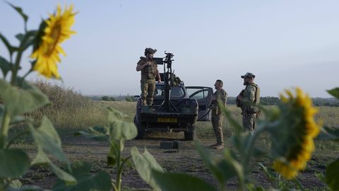 Ukraina svētdien nogalinājusi vai ievainojusi tūkstoti krievu iebrucēju