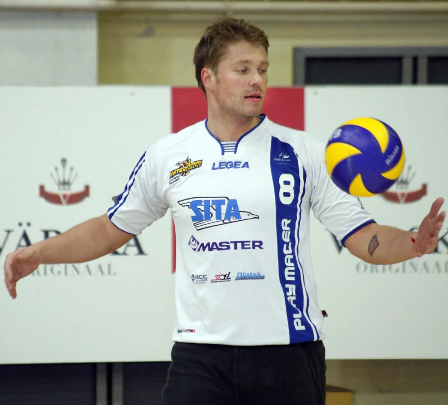 Käimasoleva hooaja algusest Pärnu särgis mängival kogenud sidemängijal Agris Leitisel on selles, et pärnakad Schenkeri liigat juhivad, üsnagi suured teened.