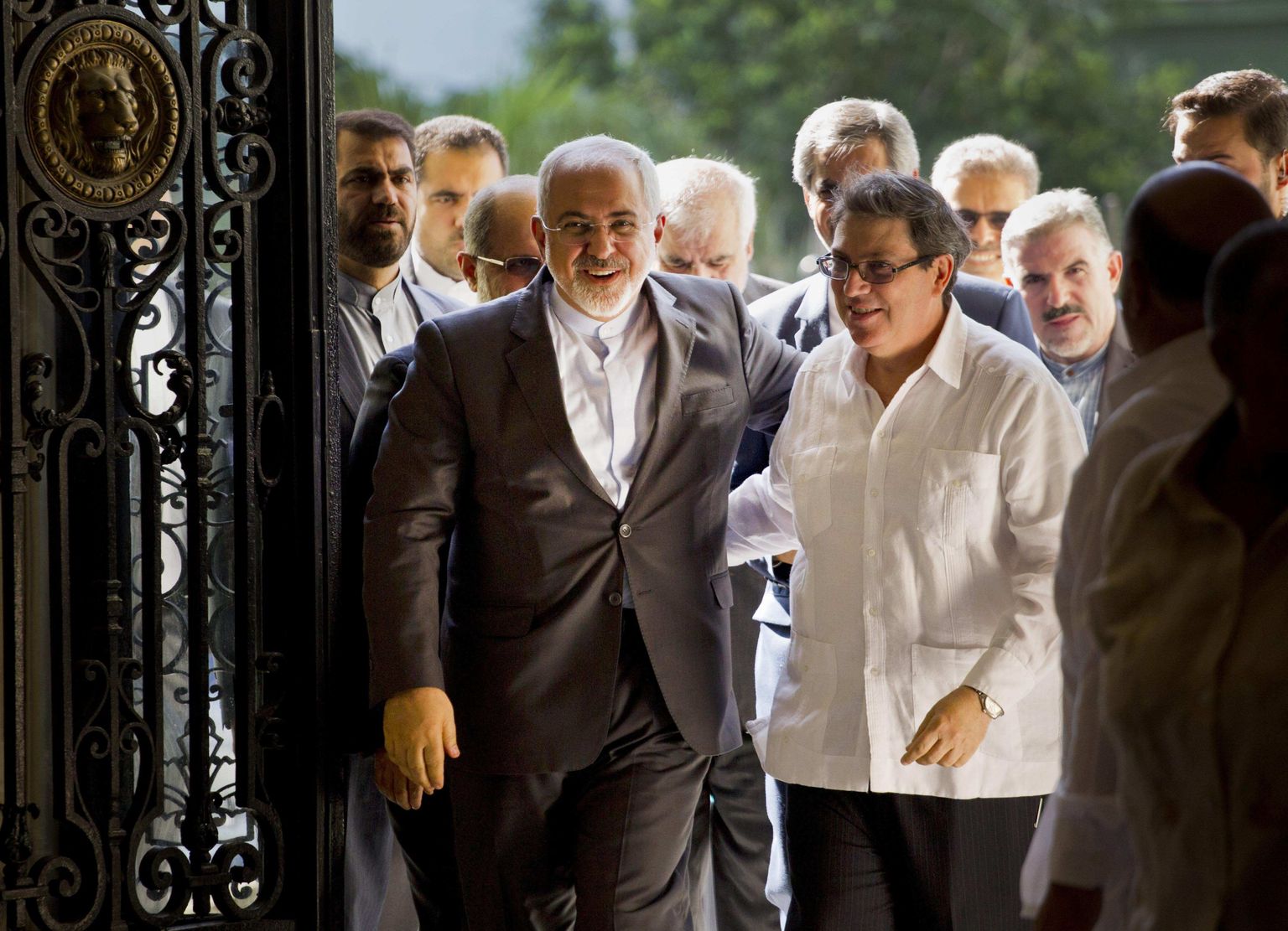 Iraani välisminister Mohammad Javad Zarif koos Kuuba kolleegi Bruno Rodrigueziga Havannas.