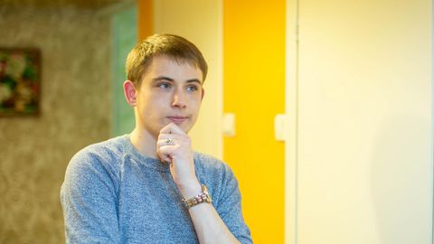 Потерявший ногу житель Эстонии: никто не мог заподозрить, что у внешне здорового ребенка может быть такое заболевание