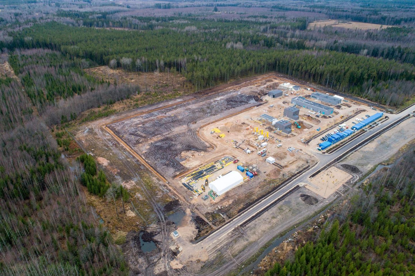 Möödunud suveks pidi valmima 28,3 miljonit eurot maksev Puiatu kompressorjaam, mis on osa Balticconnectori gaasiühenduse projektist ning peaks tugevdama Eesti ja Läti gaasiühendust.