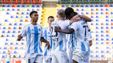 "Riga" futbolisti rezultatīvā mačā apspēlē "Super Nova"