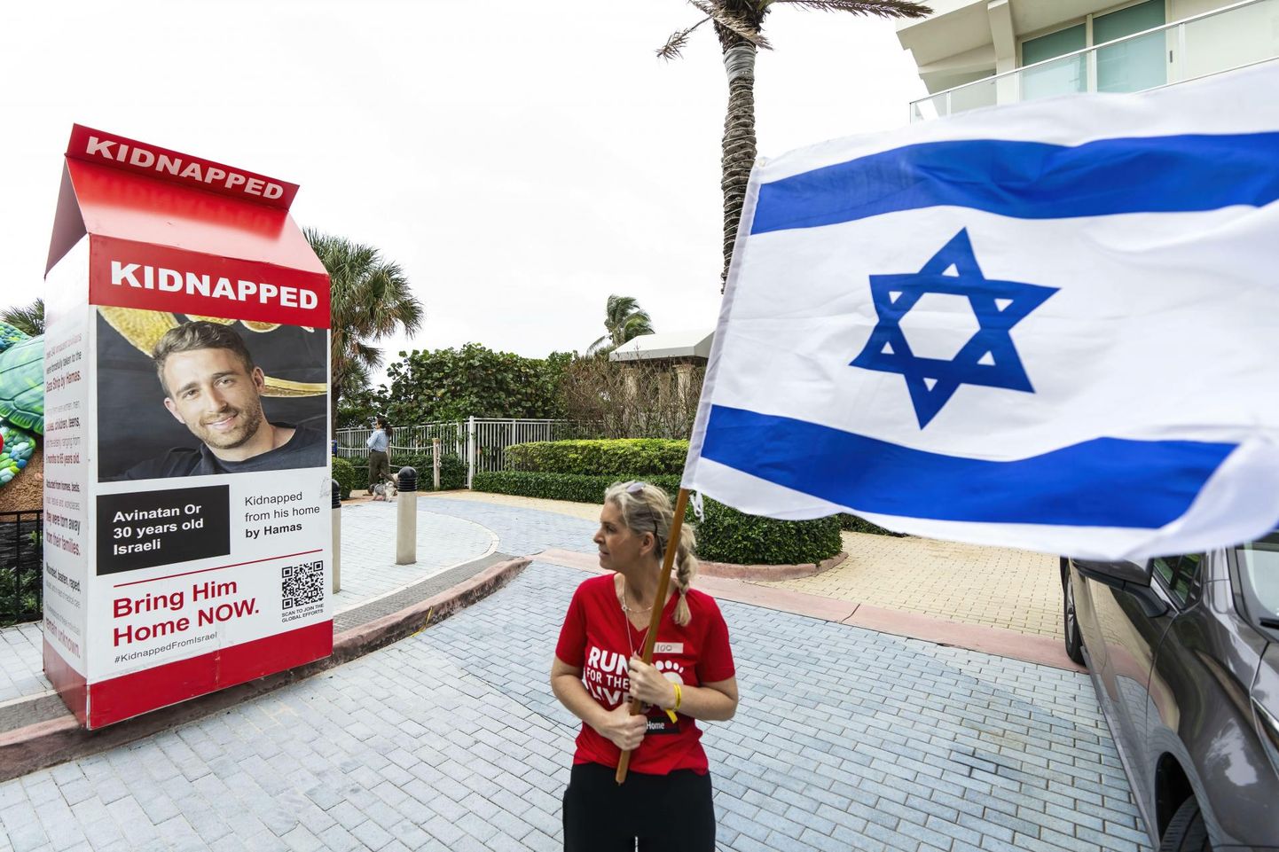Üle maailma avaldatakse meelt Hamasi pantvangide vabastamiseks. Foto USAst, Florida osariigist Miamist.