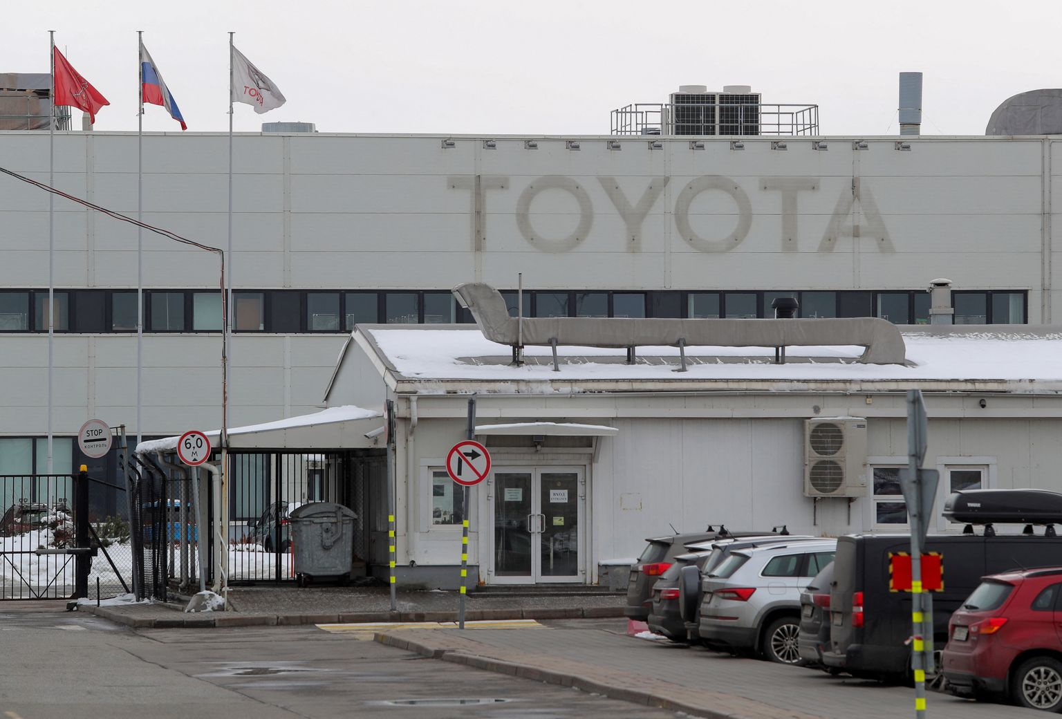 Jaapani autotootja Toyota nüüdseks endine tehas Peterburis.