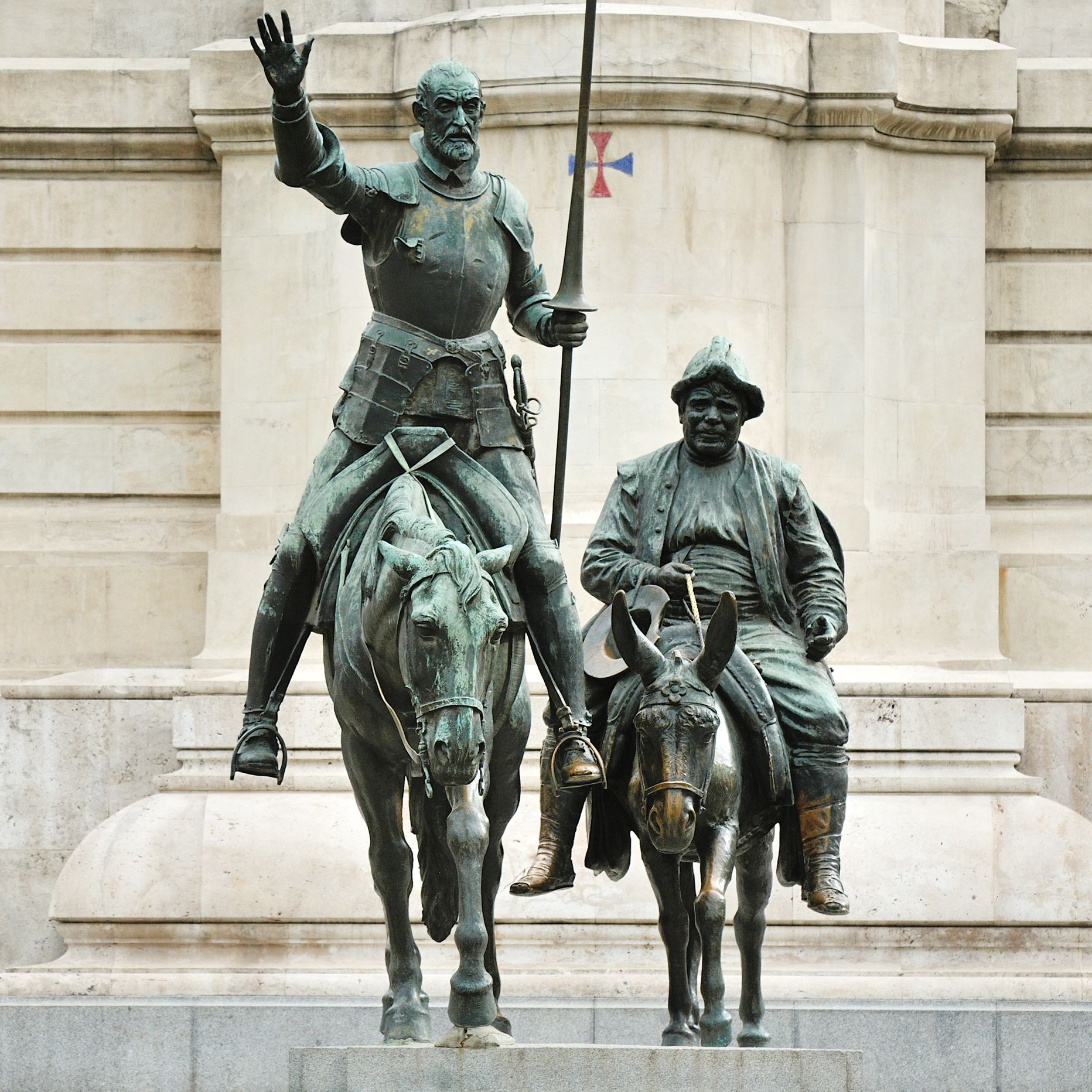 Hispaanias Madridis asuv monument rüütel (hidalgo) don don Quijotest ja ta kannupoisist Sancho Panzast