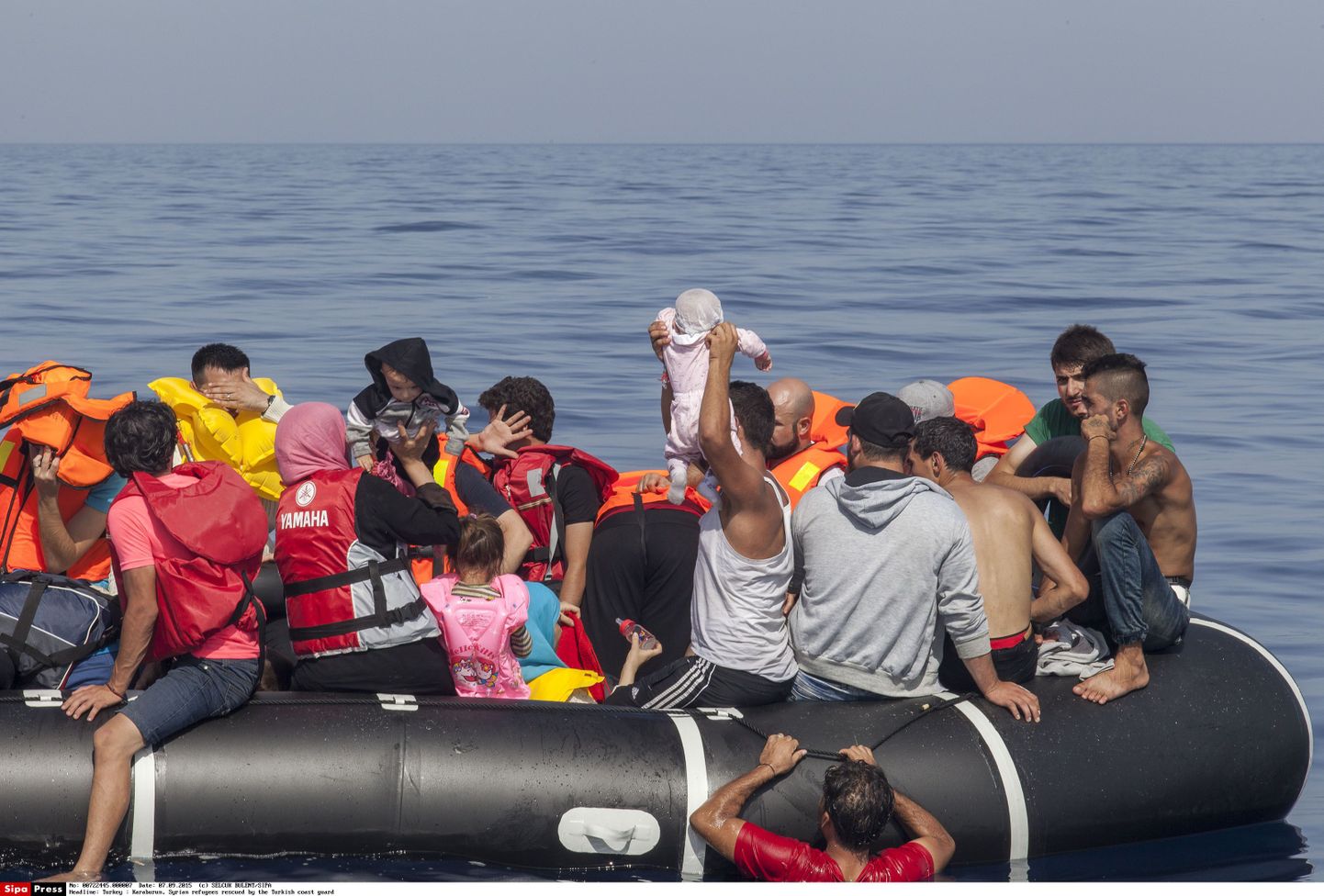 Süüria põgenikud jõudmas Kreekasse Chiose saarele