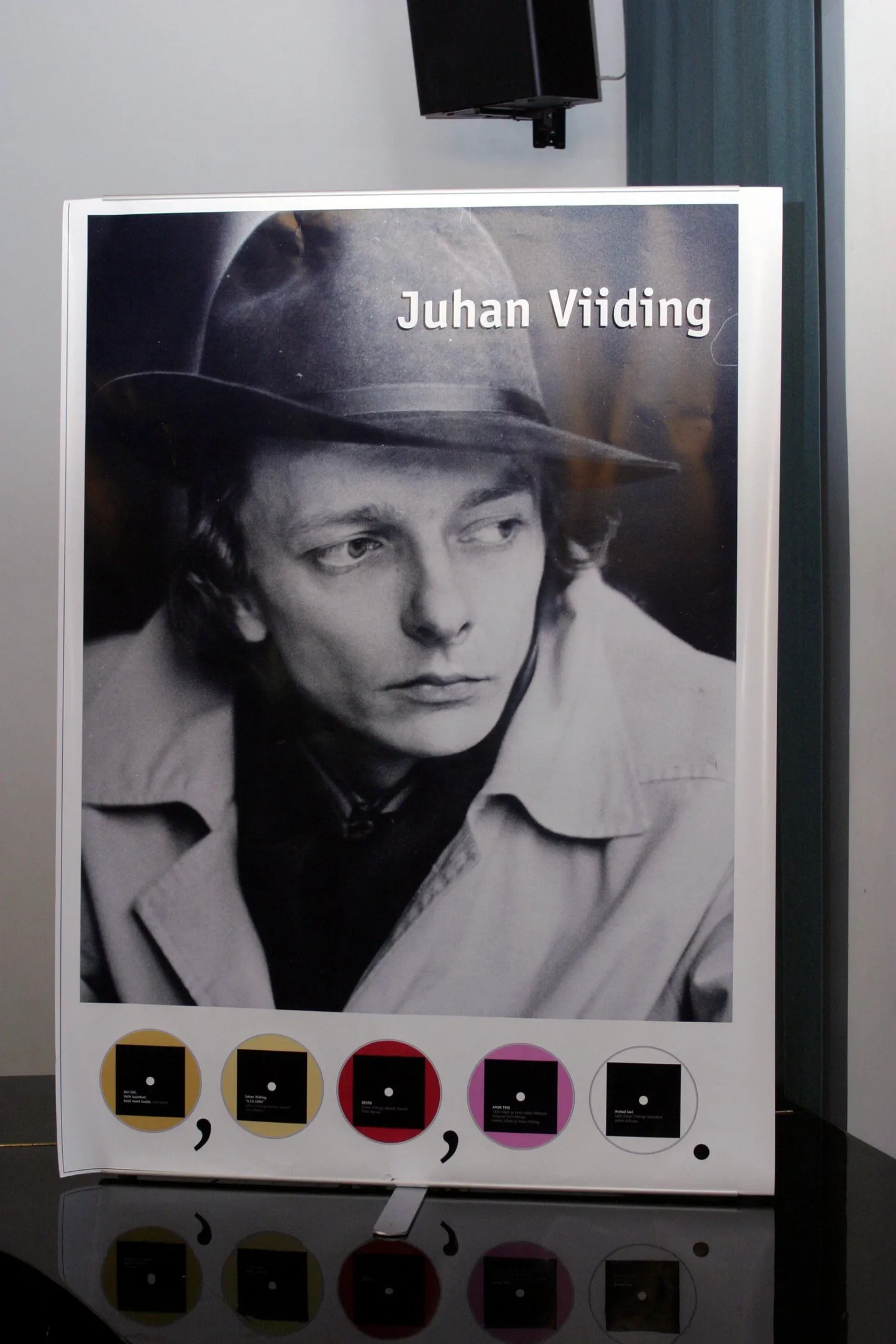 Juhan Viidingu parimate paladega kogumikplaat. Foto on illustreeriv.