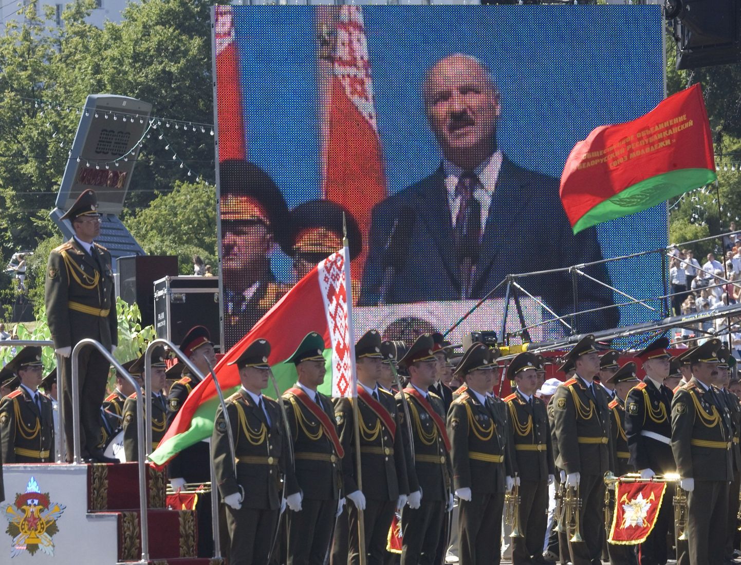Valgevene president Aleksandr Lukašenka pidamas kõnet riigi iseseisvumispäeval.