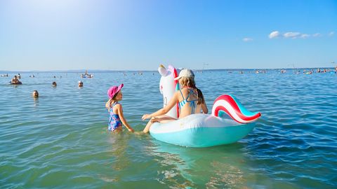 V Latviji pričakovali visoke temperature in padavine