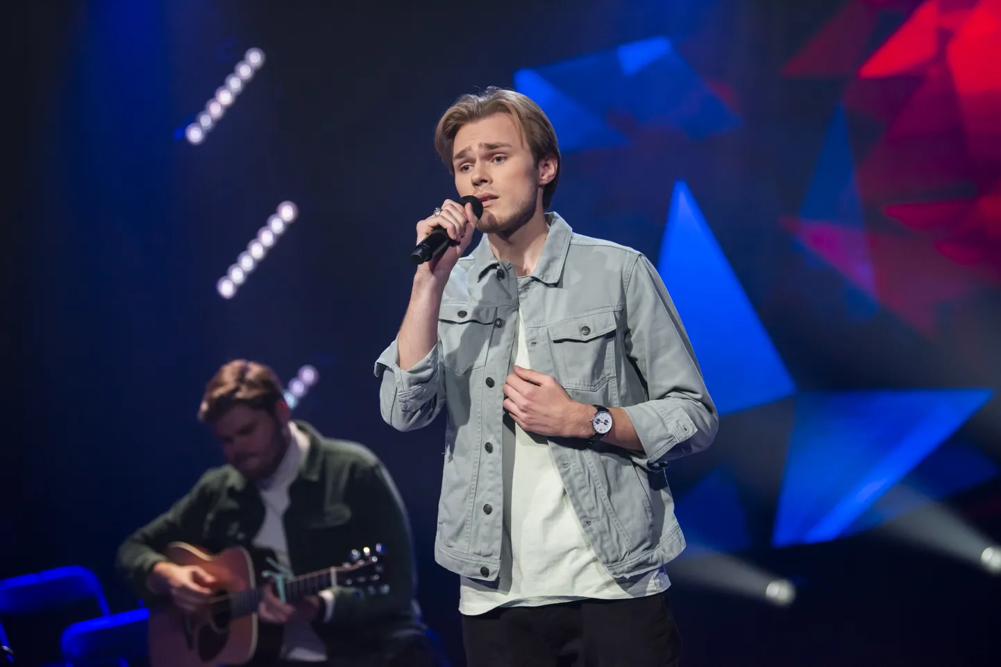 Andres Estna «Eesti otsib superstaari» kaheksanda hooaja esimeses stuudiovoorus.