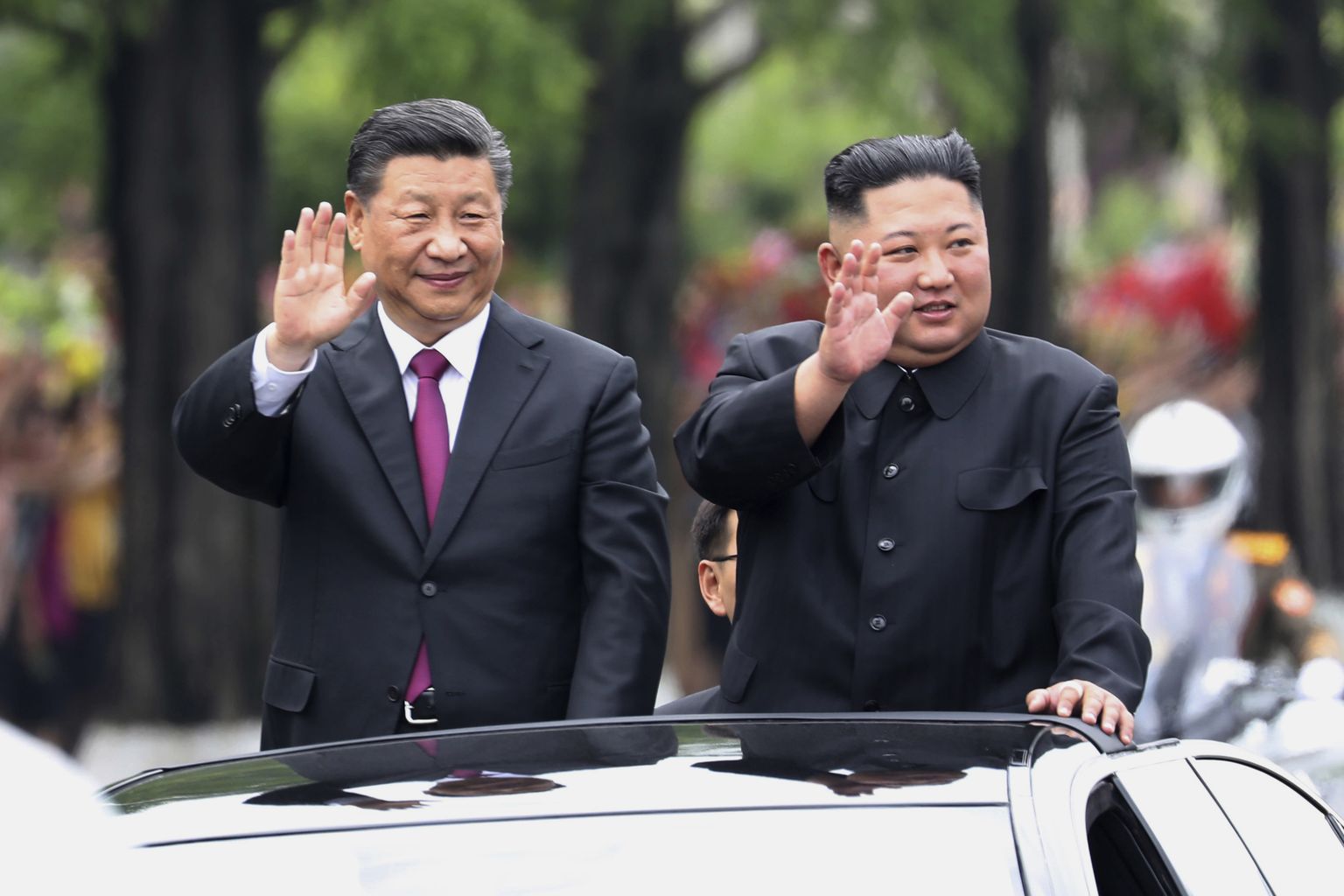 Hiina president Xi Jinping ja Põhja-Korea liider Kim Jong-un.