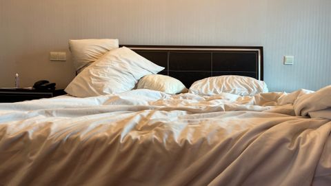 Lietuvā pieaudzis erotisko preču noiets. Iedzīvotāji steidz tērēt pensiju 2. līmenī uzkrāto