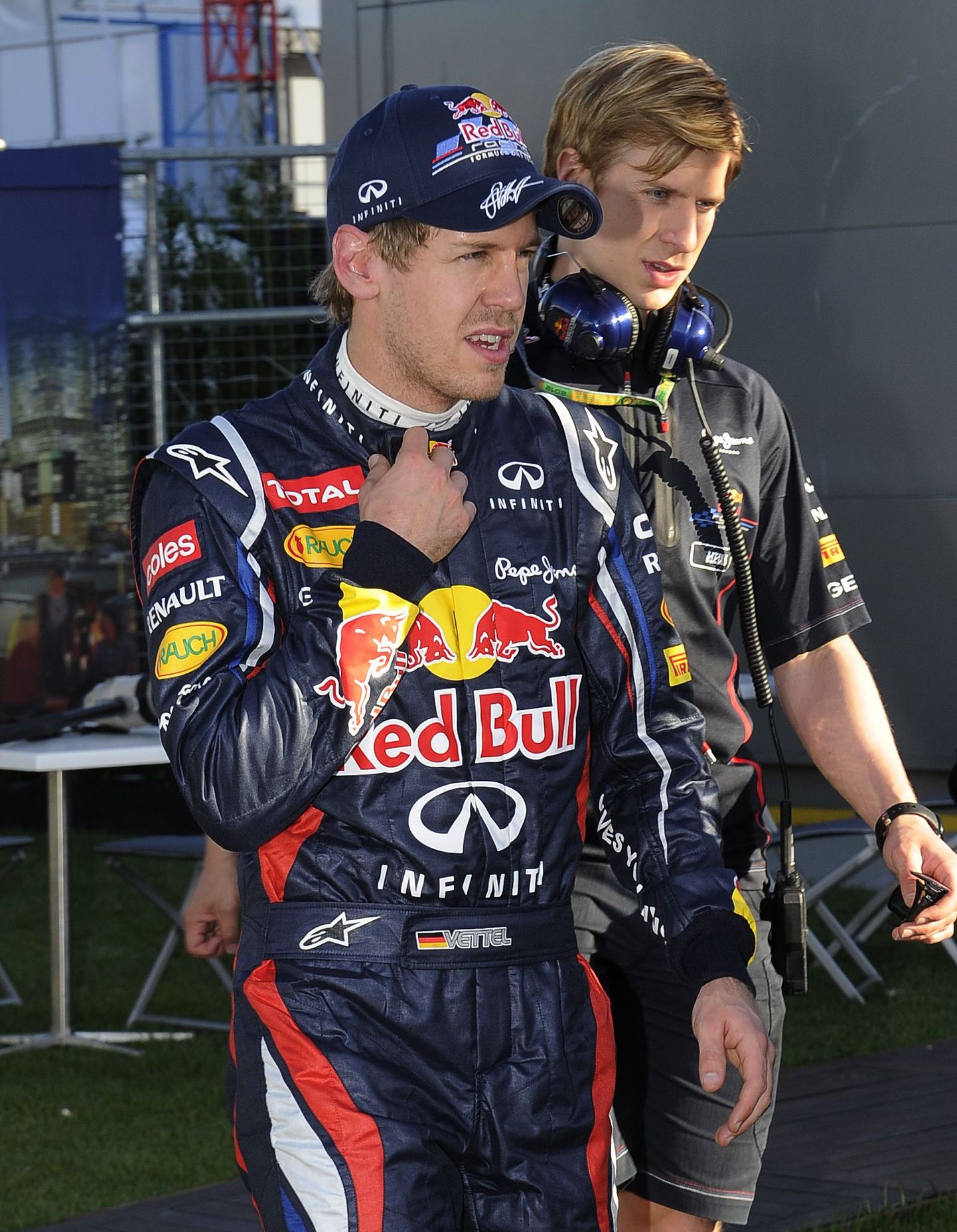 Red Bulli sõitja Sebastian Vettel (vasakul) lõpetas hooaja avaetapi teise kohaga.