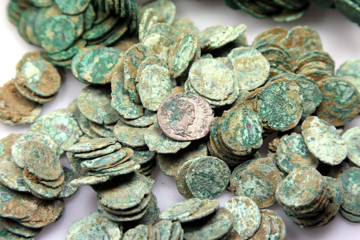 Pariisist leitud müntidel on antiikaja valitsejate näokujutised